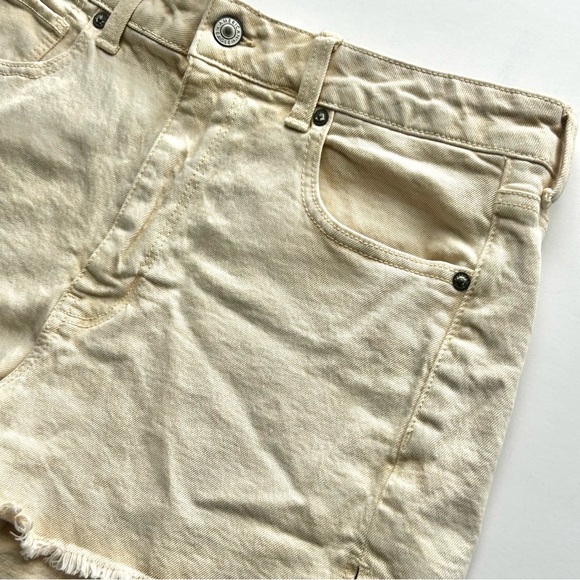 🍒American Eagle Women’s Stretch Jean Shorts. Cream. Size: 8 - Picture 3 of 9